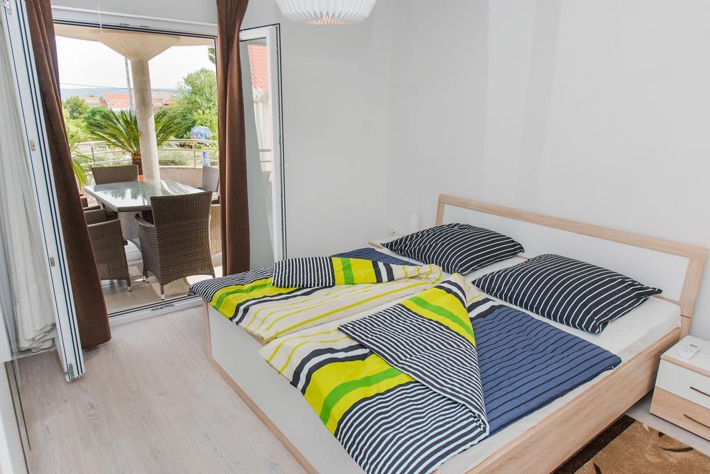 Apartment Grabovac Kaštela Chambre photo