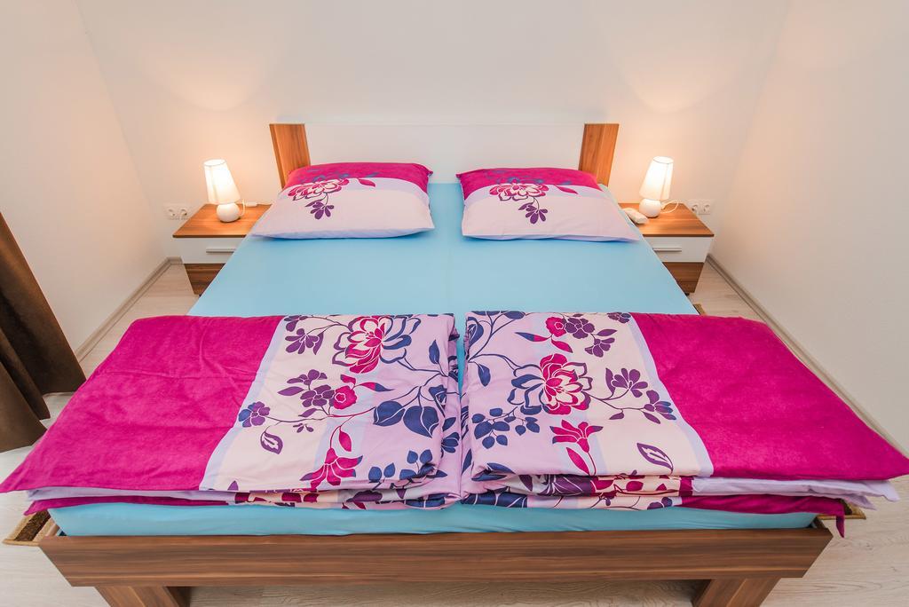 Apartment Grabovac Kaštela Chambre photo